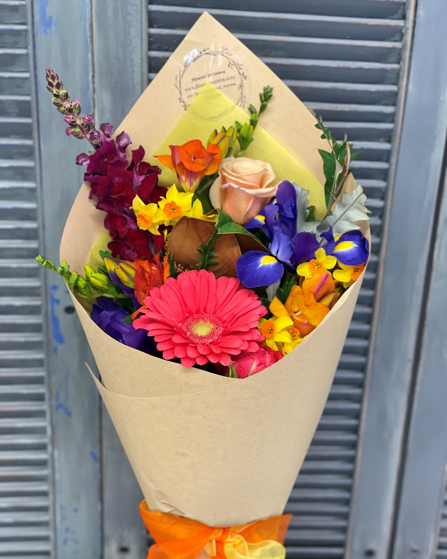 Flowersetc, Floral, Bouquet, Flowers, Gifts, Posy, Posey, Wellington, Lower Hutt, Upper Hutt, Petone, Eastbourne, Bright, Pastel, Florist, Florists, Creative, Flair, custom, bespoke, bunch, bunches, scent, plants, Indoor, wedding, sympathy, funeral, arrangement, floral, seasonal, excellent, elegant, prestige, buttonhole, corsage, gifts for mum, gifts for girlfriend, gifts for friends