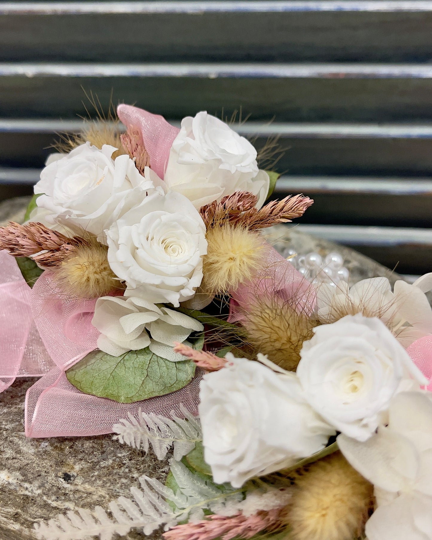 Flowersect, Floral, Bouquet, Flowers, Gifts, Posy, Posey, Wellington, Lower Hutt, Upper Hutt, Petone, Eastbourne, Bright, Pastel, Florist, Florists, Creative, Flair, custom, bespoke, bunch, bunches, scent, Corsage, Ball, Buttonhole