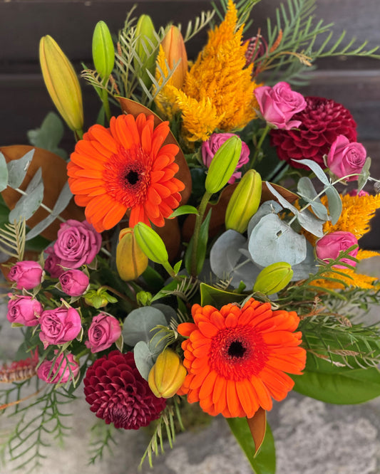 Flowersetc, Floral, Bouquet, Flowers, Gifts, Posy, Posey, Wellington, Lower Hutt, Upper Hutt, Petone, Eastbourne, Bright, Pastel, Florist, Florists, Creative, Flair, custom, bespoke, bunch, bunches, scent, plants, Indoor, wedding, sympathy, funeral, arrangement, floral, seasonal, excellent, elegant, prestige, buttonhole, corsage, gifts for mum, gifts for girlfriend, gifts for friends, sunset, bright