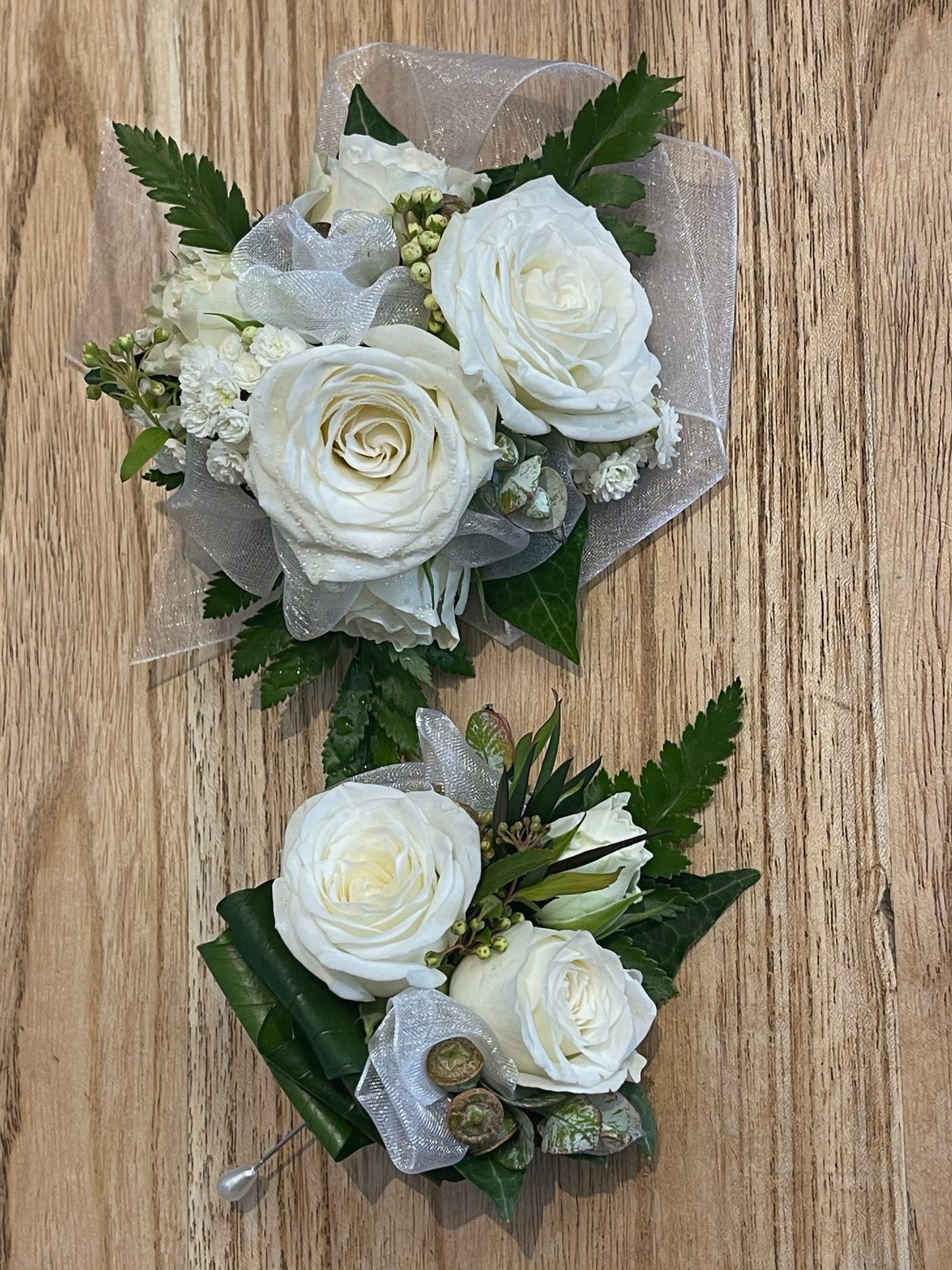 Flowersect, Floral, Bouquet, Flowers, Gifts, Posy, Posey, Wellington, Lower Hutt, Upper Hutt, Petone, Eastbourne, Bright, Pastel, Florist, Florists, Creative, Flair, custom, bespoke, bunch, bunches, scent, Corsage, Ball, Buttonhole