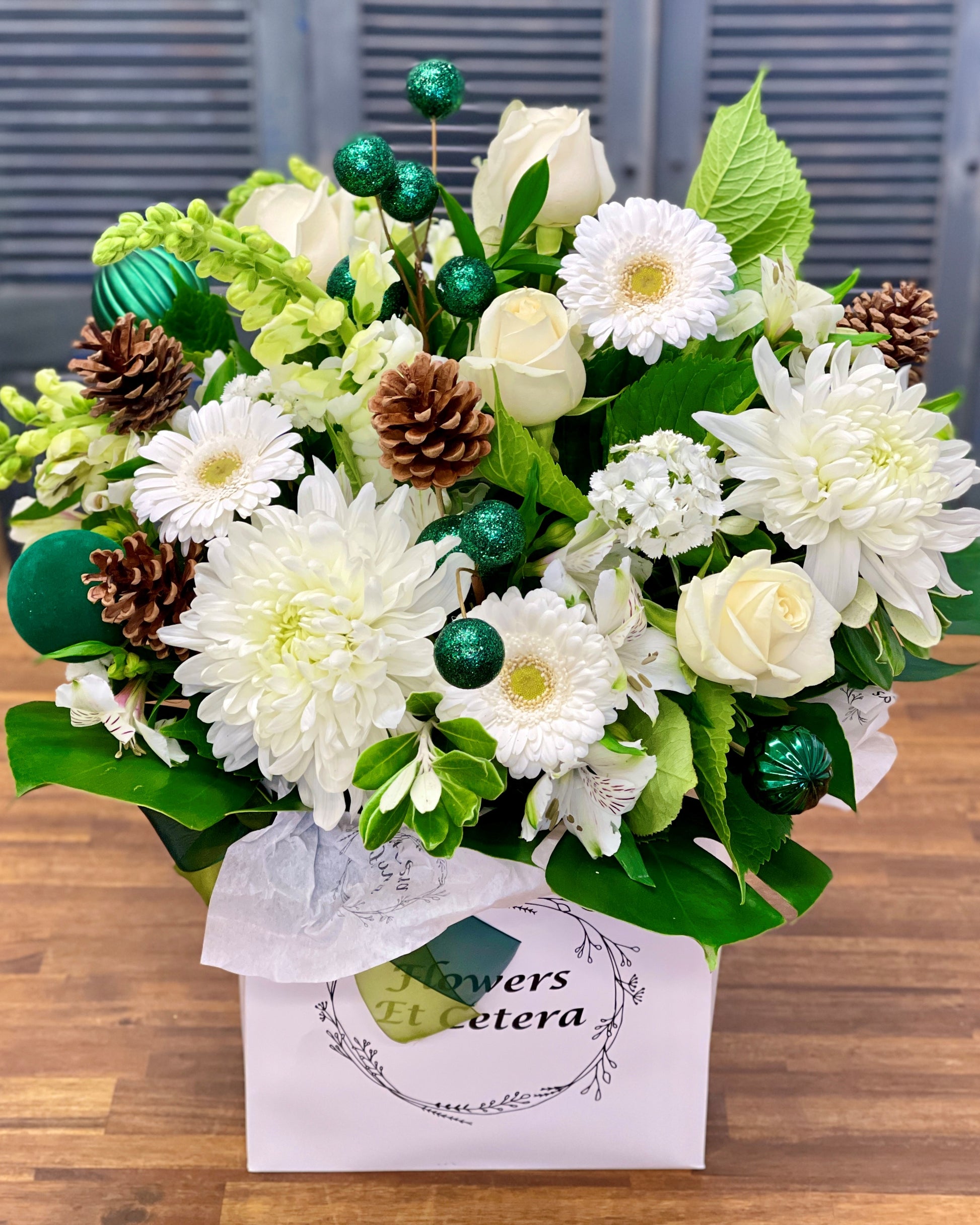 Flowersetc, Floral, Bouquet, Flowers, Gifts, Posy, Posey, Wellington, Lower Hutt, Upper Hutt, Petone, Eastbourne, Bright, Pastel, Florist, Florists, Creative, Flair, custom, bespoke, bunch, bunches, scent, plants, Indoor, wedding, sympathy, funeral, arrangement, floral, seasonal, excellent, elegant, prestige, buttonhole, corsage, gifts for mum, gifts for girlfriend, gifts for friends, christmas