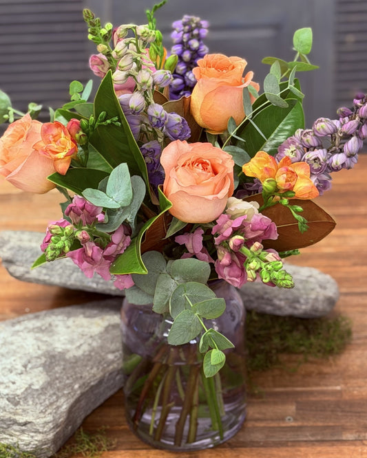 Flowersetc, Floral, Bouquet, Flowers, Gifts, Posy, Posey, Wellington, Lower Hutt, Upper Hutt, Petone, Eastbourne, Bright, Pastel, Florist, Florists, Creative, Flair, custom, bespoke, bunch, bunches, scent, plants, Indoor, wedding, sympathy, funeral, arrangement, floral, seasonal, excellent, elegant, prestige, buttonhole, corsage, gifts for mum, gifts for girlfriend, gifts for friends mothers day