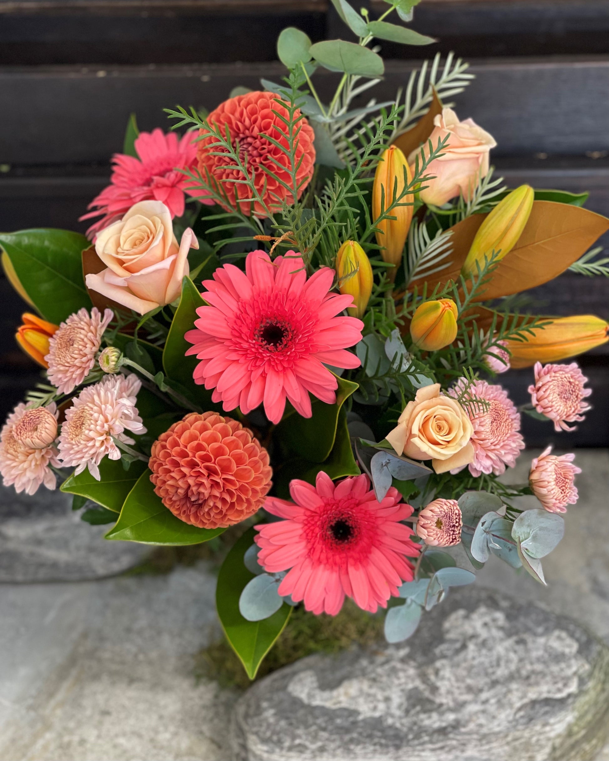 Perfect Peaches Bouquet in tones of pink and orange Flowers et cetera