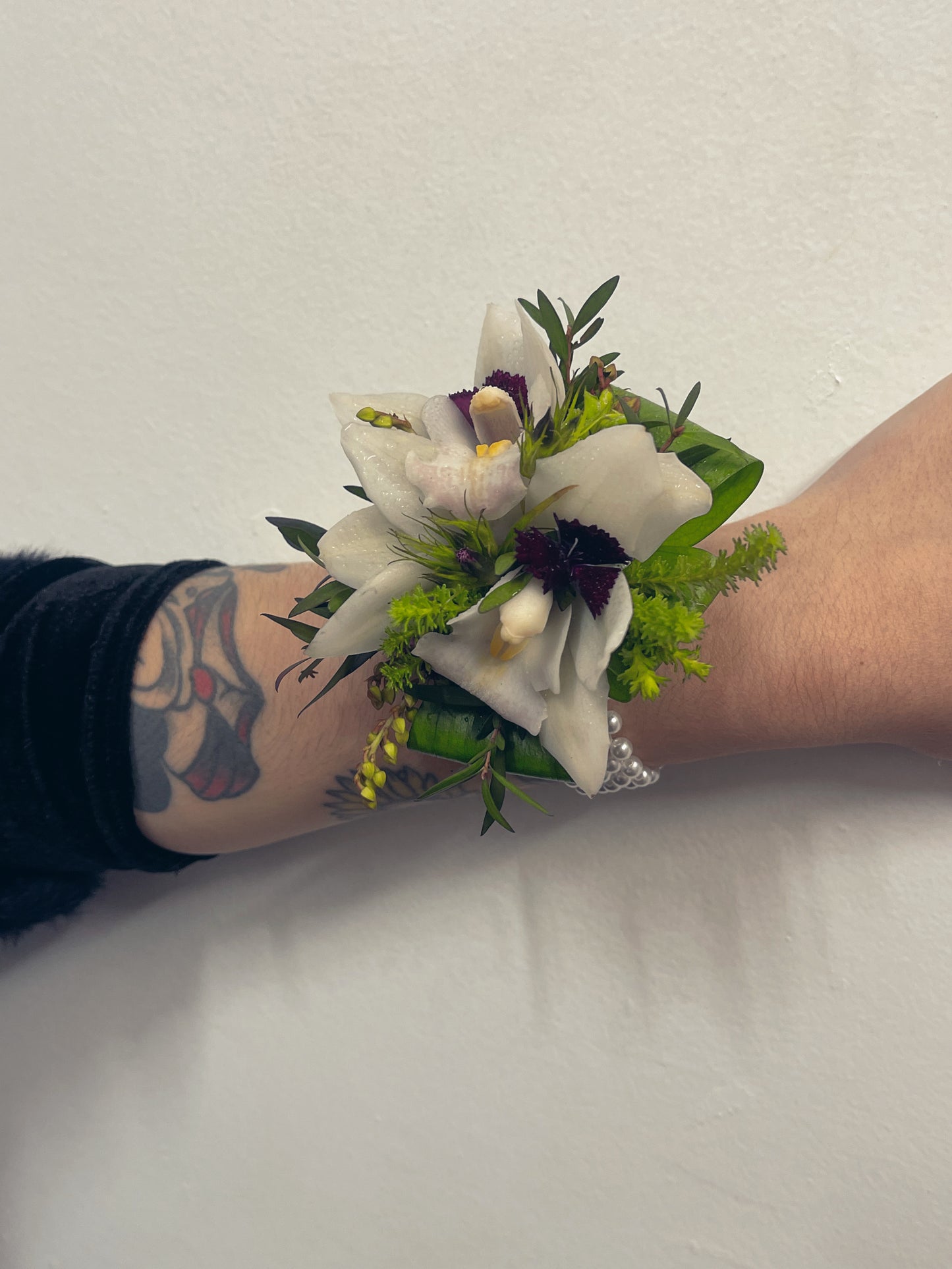 Flowersect, Floral, Bouquet, Flowers, Gifts, Posy, Posey, Wellington, Lower Hutt, Upper Hutt, Petone, Eastbourne, Bright, Pastel, Florist, Florists, Creative, Flair, custom, bespoke, bunch, bunches, scent, Corsage, Ball, Buttonhole