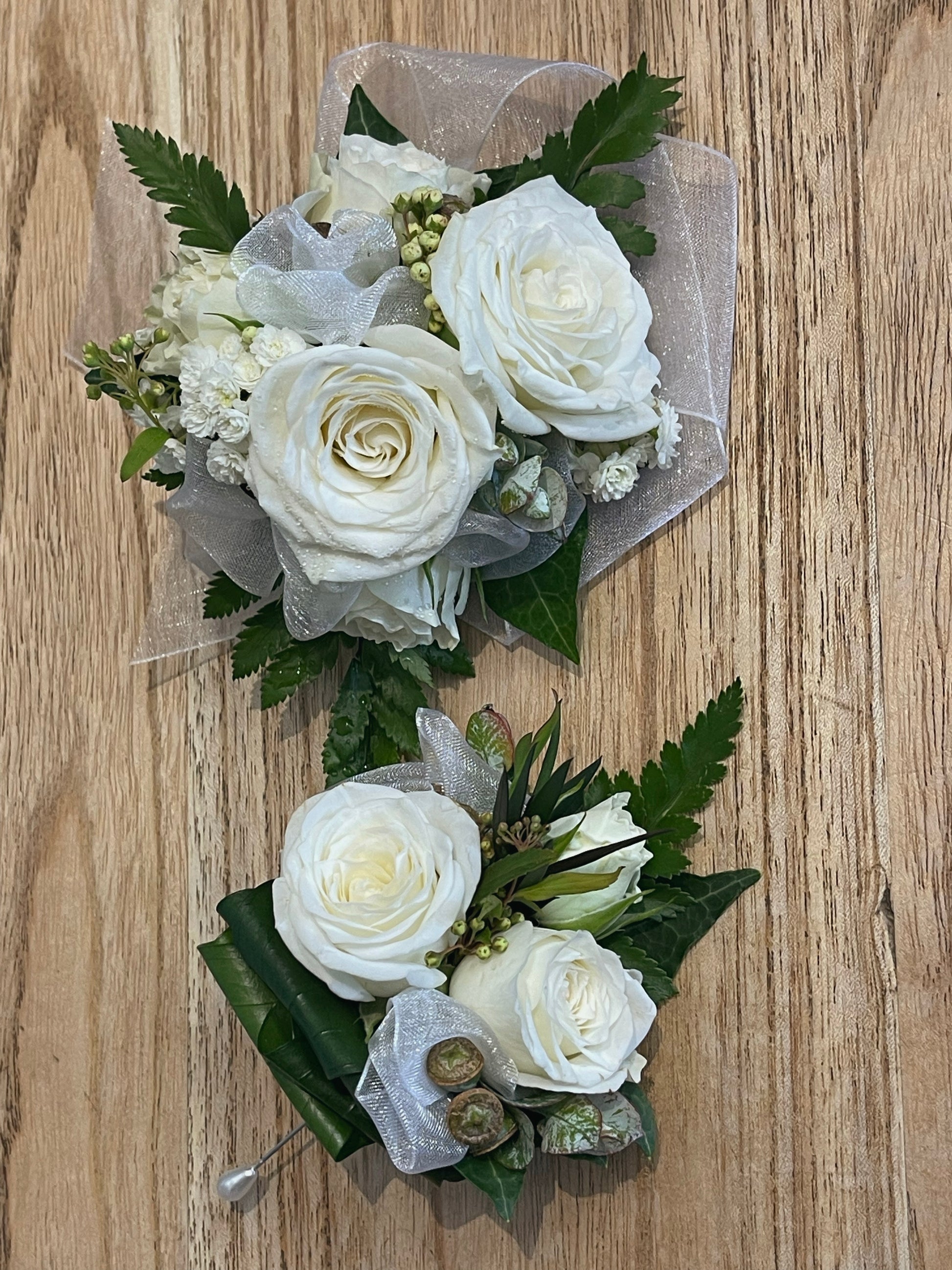 Flowersect, Floral, Bouquet, Flowers, Gifts, Posy, Posey, Wellington, Lower Hutt, Upper Hutt, Petone, Eastbourne, Bright, Pastel, Florist, Florists, Creative, Flair, custom, bespoke, bunch, bunches, scent, Corsage, Ball, Buttonhole