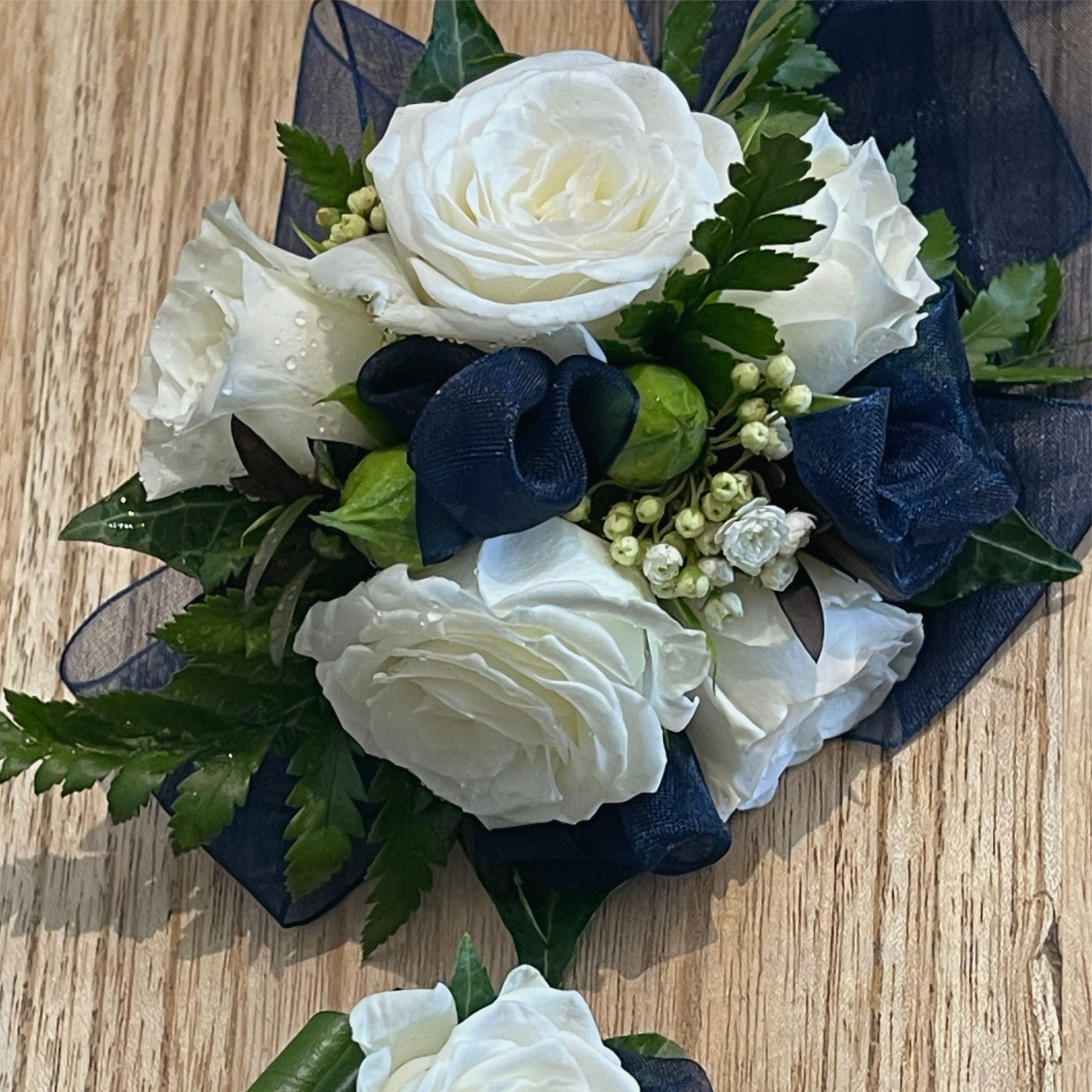 Flowersetc, Floral, Bouquet, Flowers, Gifts, Posy, Posey, Wellington, Lower Hutt, Upper Hutt, Petone, Eastbourne, Bright, Pastel, Florist, Florists, Creative, Flair, custom, bespoke, bunch, bunches, scent, plants, Indoor, wedding, sympathy, funeral, arrangement, floral, seasonal, excellent, elegant, prestige, buttonhole, corsage, gifts for mum, gifts for girlfriend, gifts for friends, corsage, buttonhole, ball